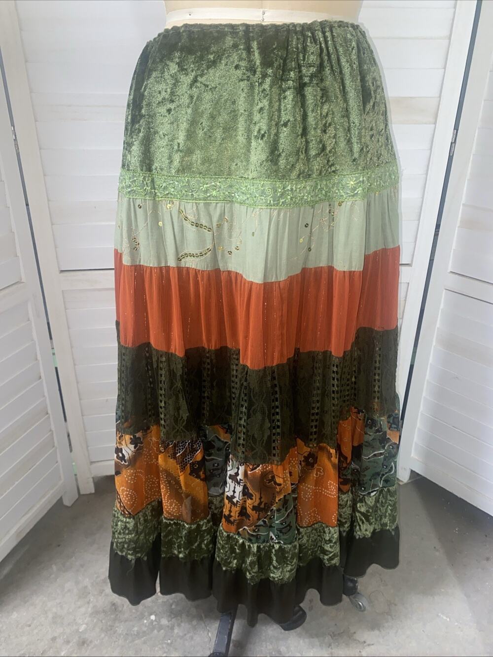 Y2K Baranda Women’s Size 28” Peasant Skirt Tiered Velvet Ruffle Lace Boho Maxi